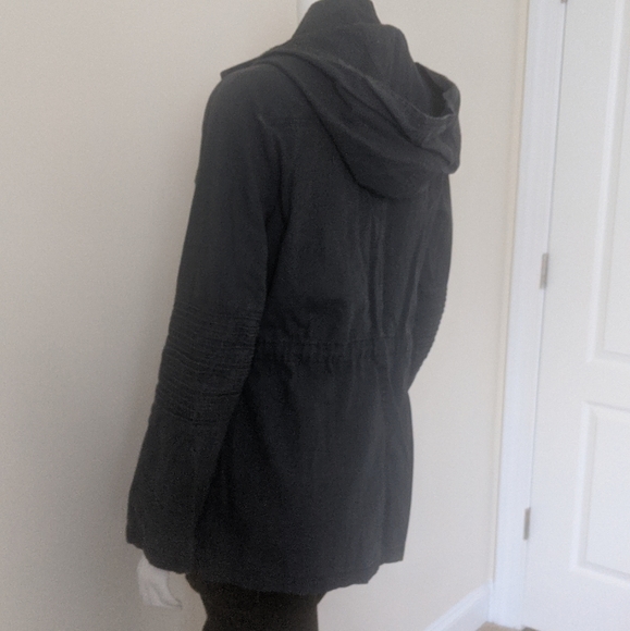 Light Weight Jacket - Picture 15 of 16